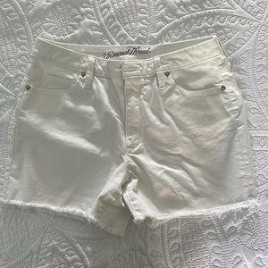 White demon shorts. Universal Thread. Size 29.
